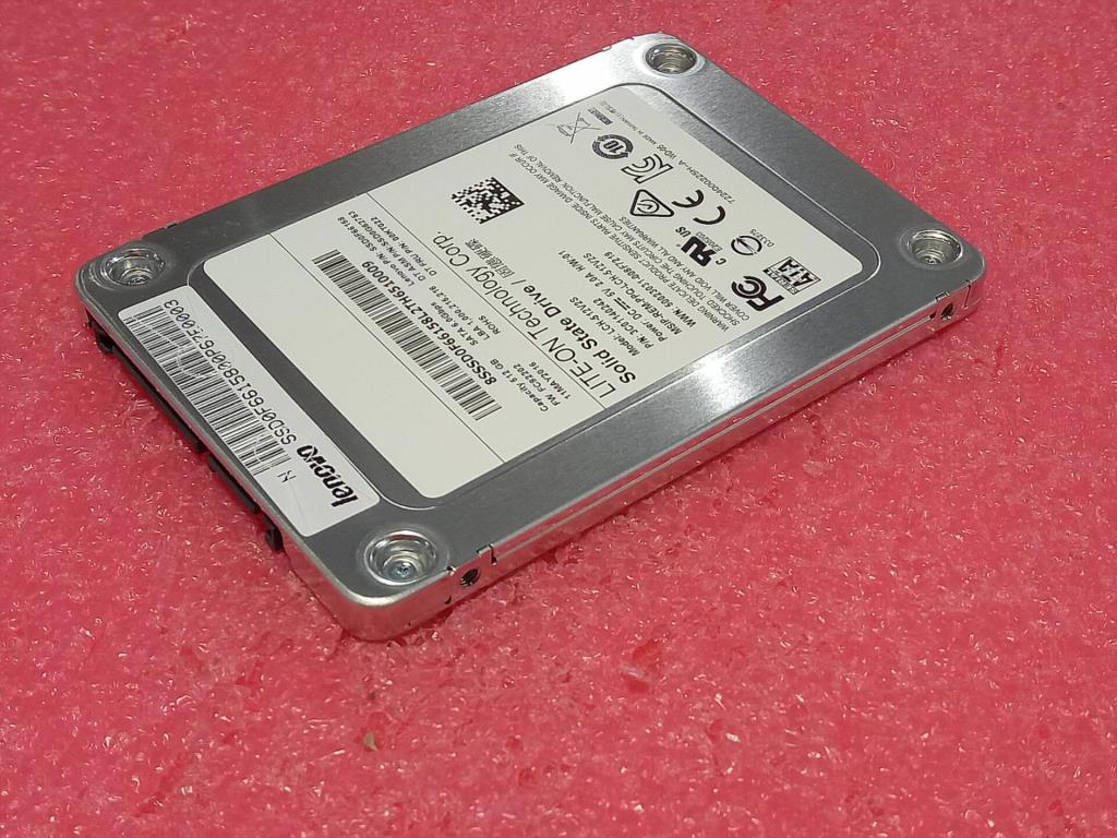 Lenovo 00KT022 Solid State Drive