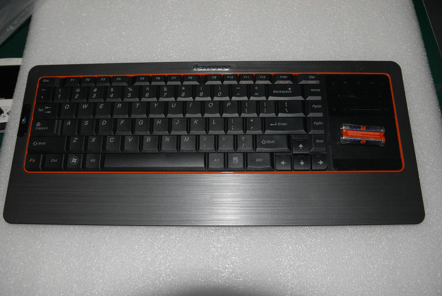 Lenovo 25008182 Keyboard Sunrex Lxh-Jme8001R W