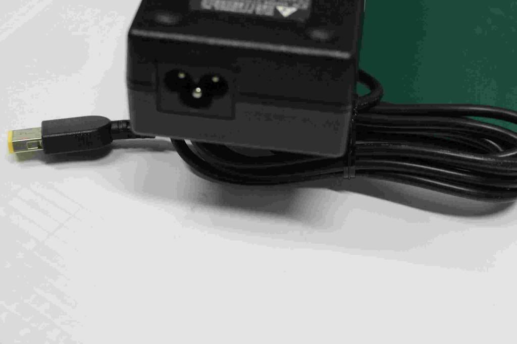 Lenovo 36200439 Ac Adapter 19.5V