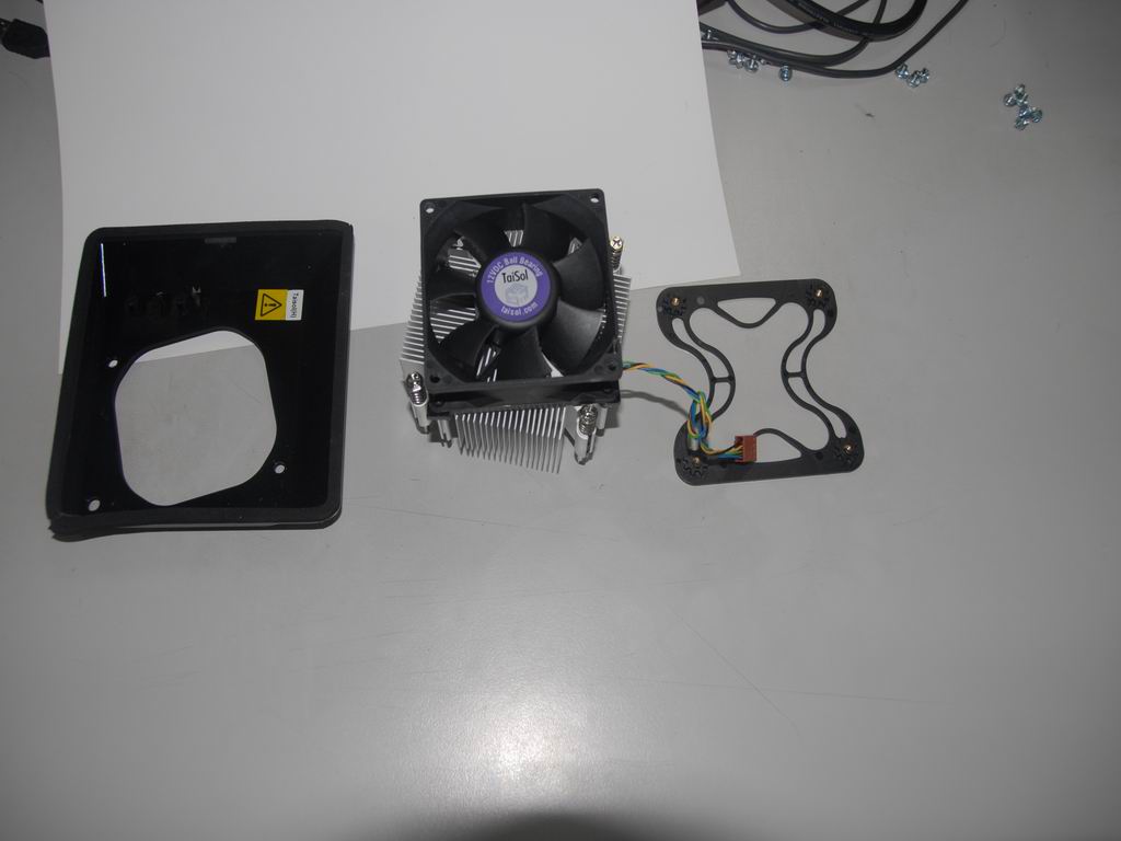 Lenovo 31043032 Fan Taisol+Cel3062836A6