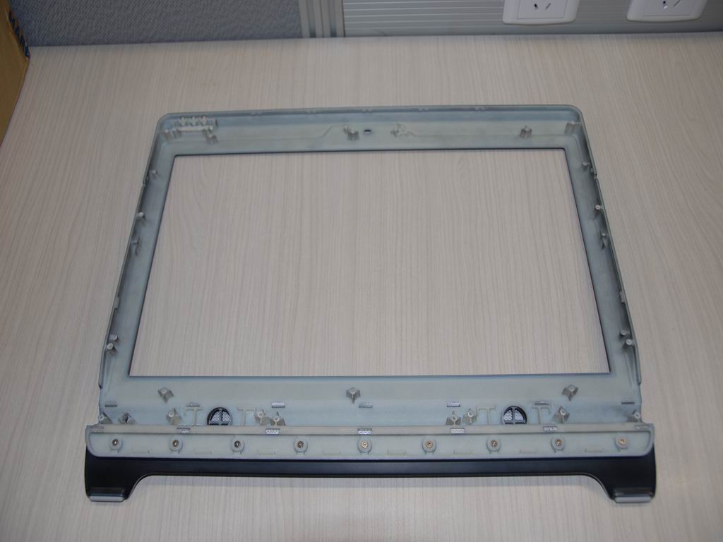 Lenovo 31038620 Bezel Penghu Host Front