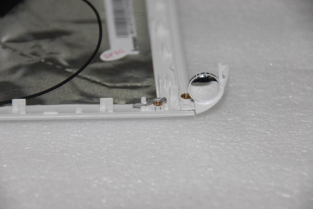 Lenovo 31037872 Cover Kiun0 Lcd W/Ant*2 White