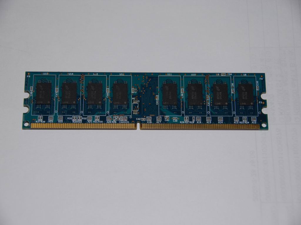 Lenovo Mic R D9Jvw 2Gb/Ddrii667 Ram(R - 1005919