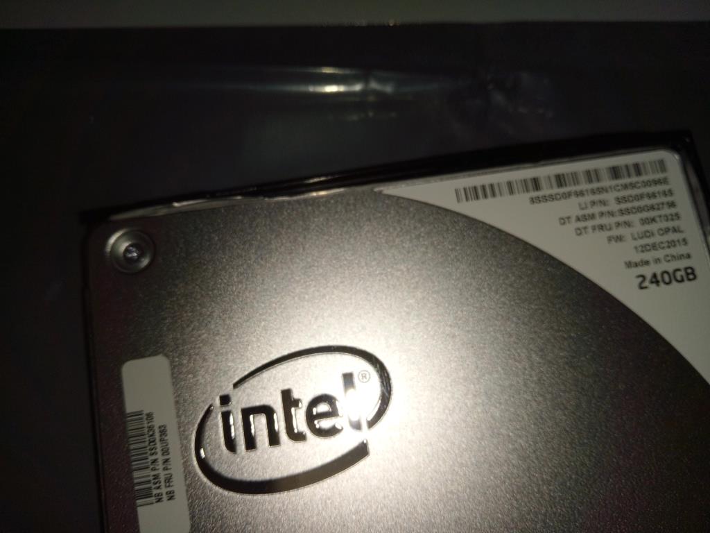 Lenovo Sd Solid State Drives - 00UP383