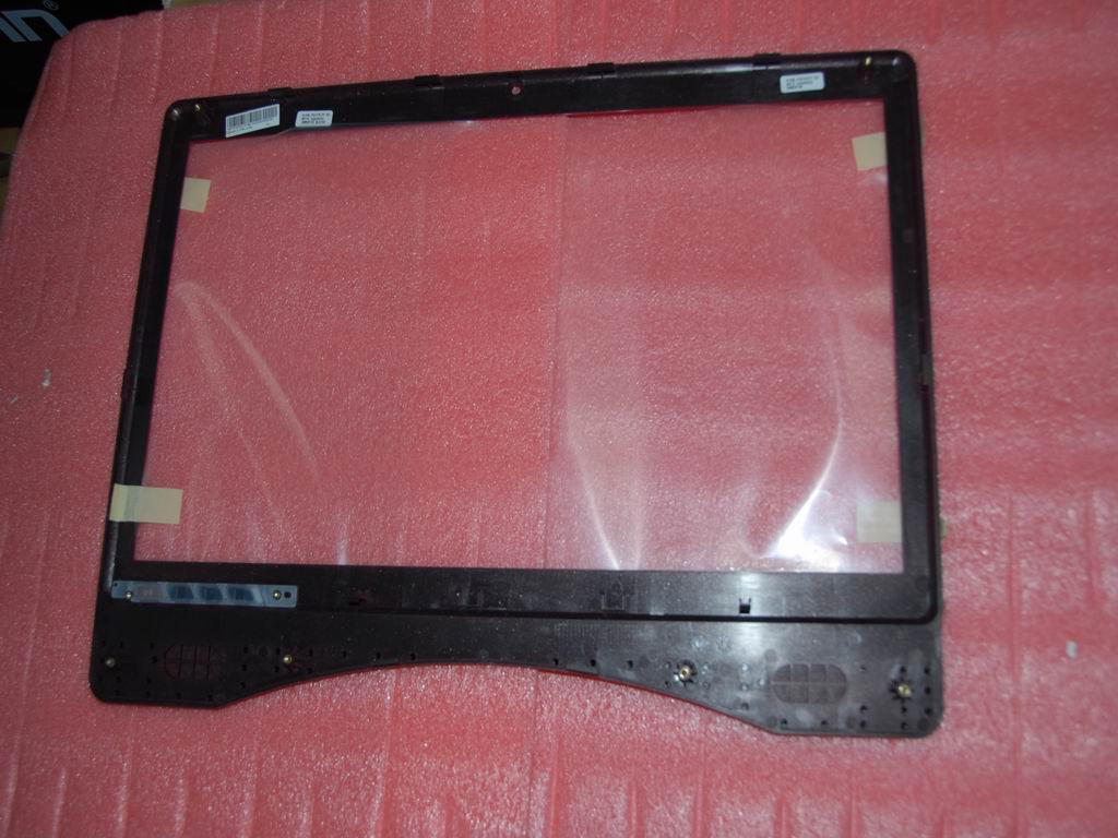 Lenovo 31037556 Front Bezel Carib Red 1Hyezzz0