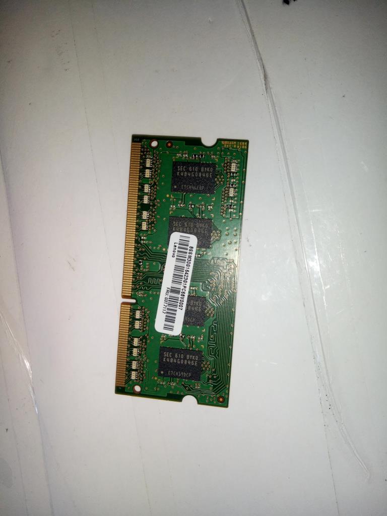 Lenovo 01AG720 Memory M471B5173Eb0-Yk0 4Gb Pc