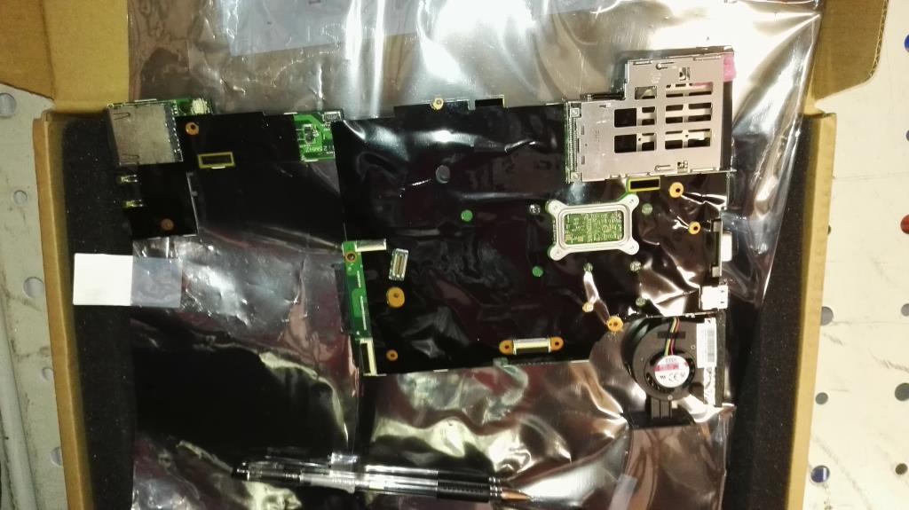 Lenovo Replacement Part - 04Y1839