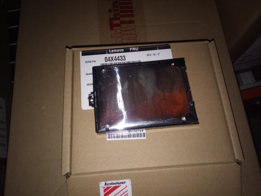 Lenovo Solid State Drives - 04X4433