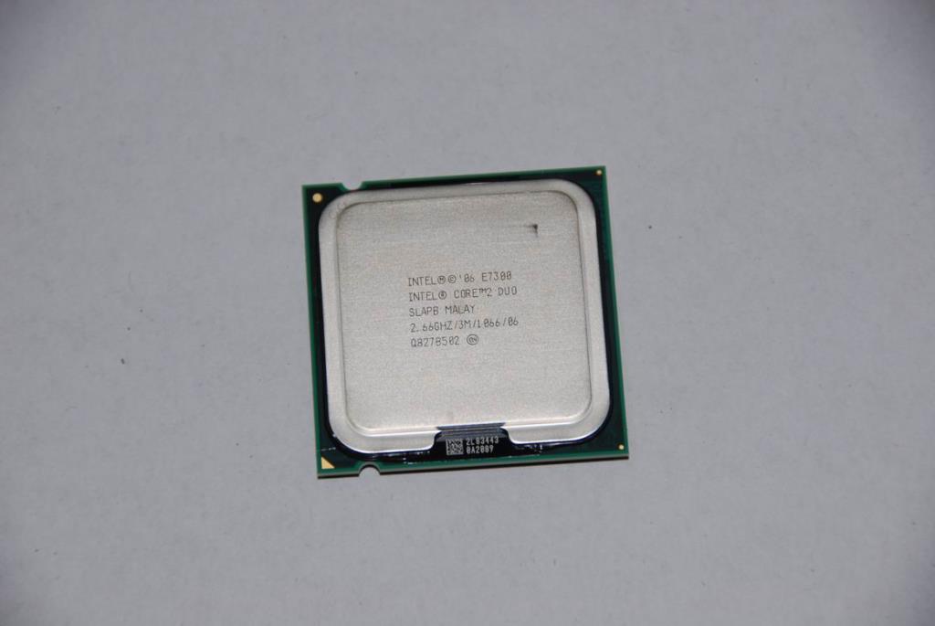 Lenovo Cpu Intel C2D E7300 2.66/1066 - 1005855