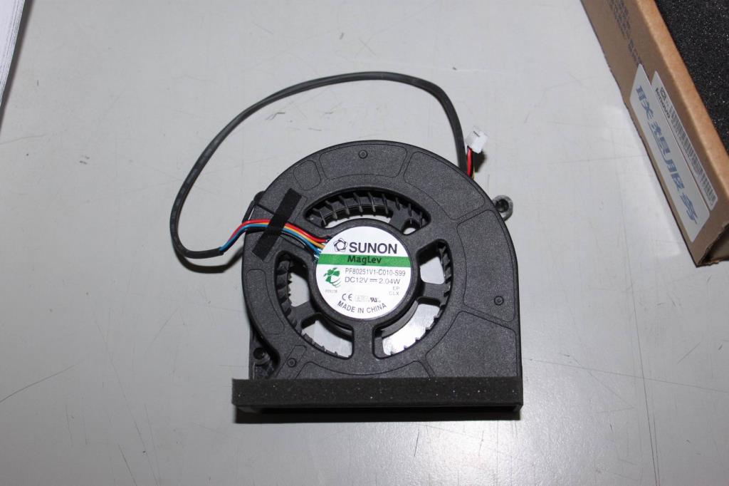 Lenovo 31045044 Fan B300 Sys Dc12V 1.2A 88*88*