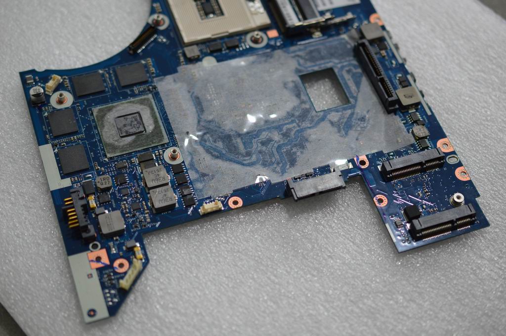 Lenovo Mb Qiwy3 Mb Dc Gt 2G U2 W/Bt W - 90000432