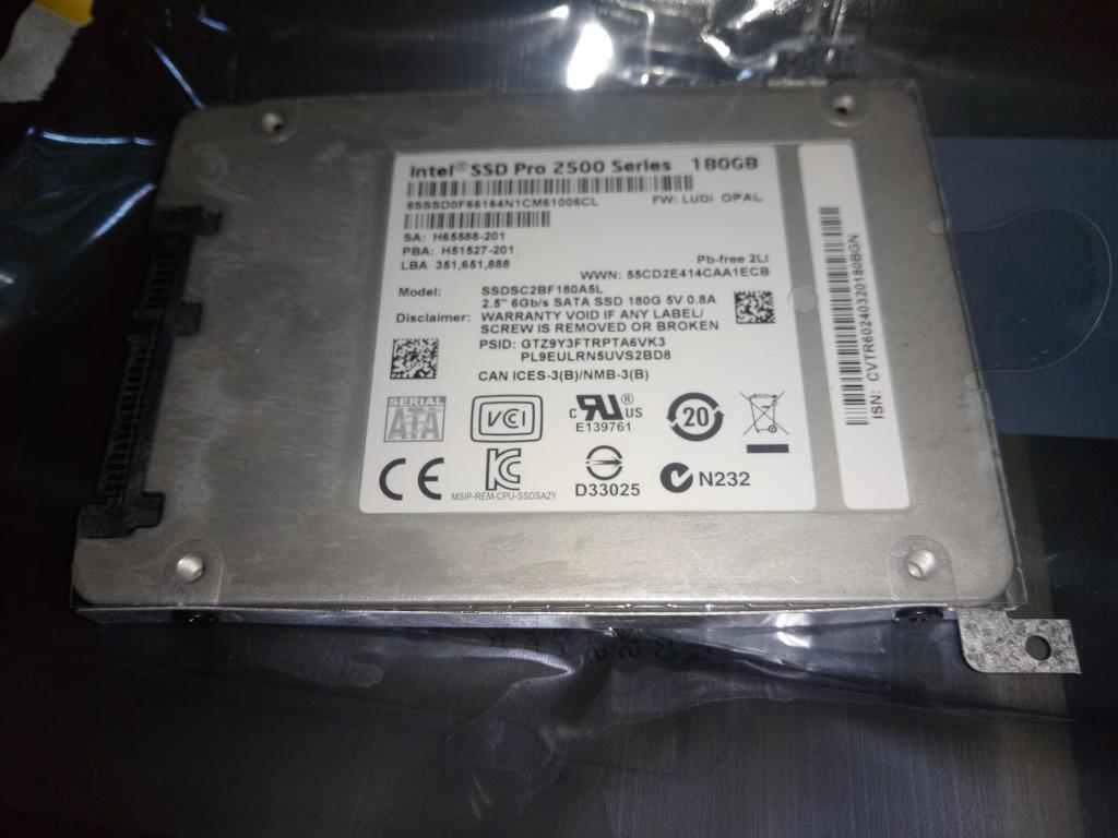 Lenovo Sd Solid State Drives - 00UP348