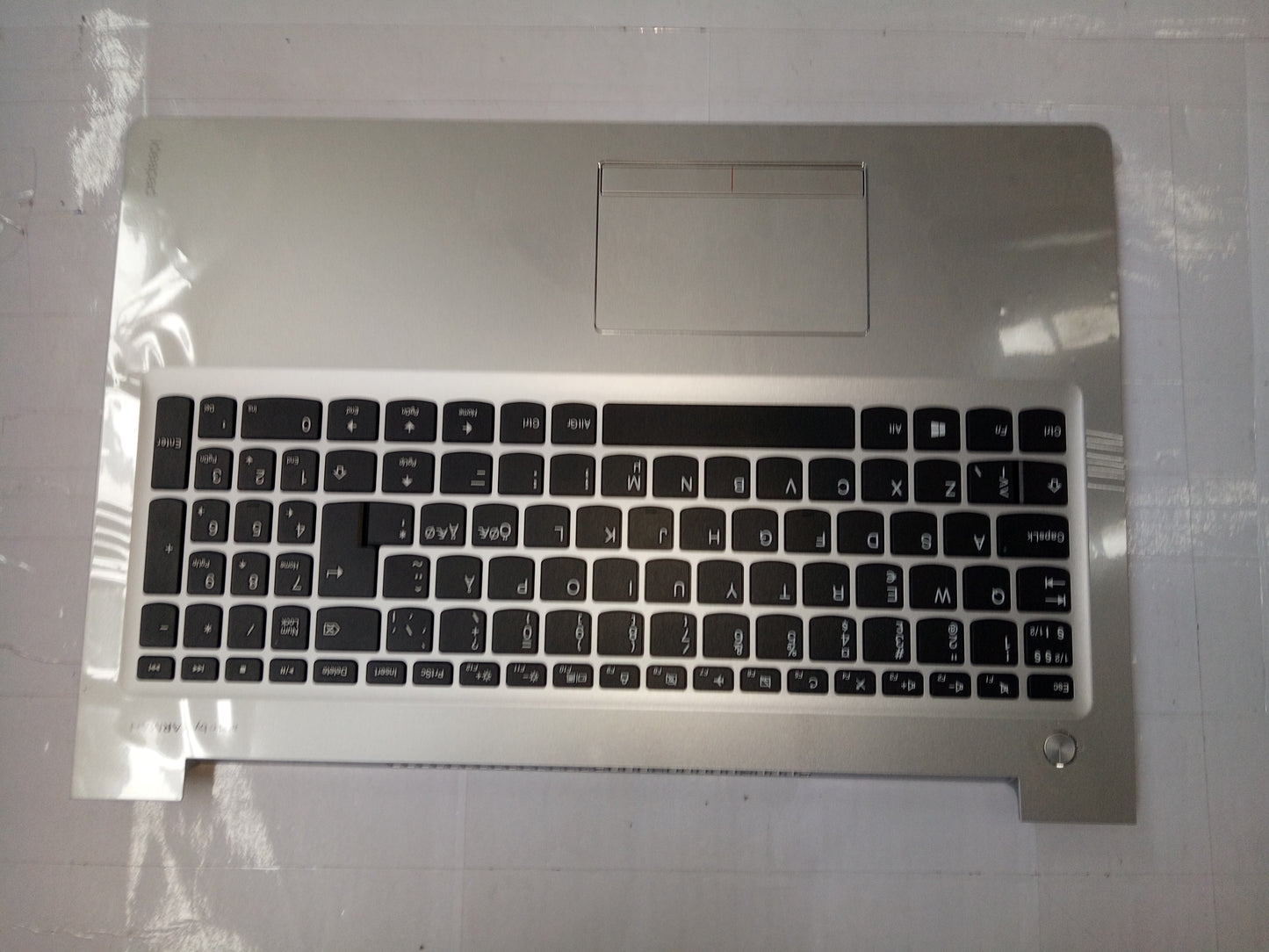 Lenovo Logic Upper Assembly Silver Nr - 5CB0M31066