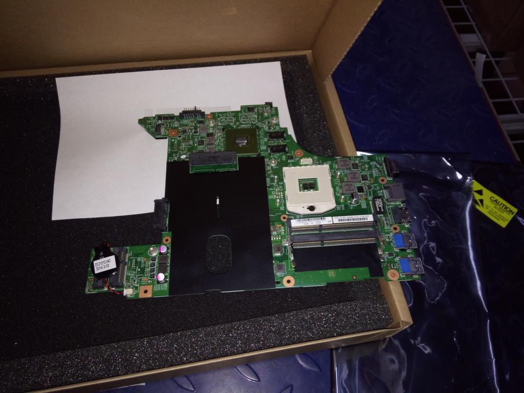 Lenovo Mb - 90005578