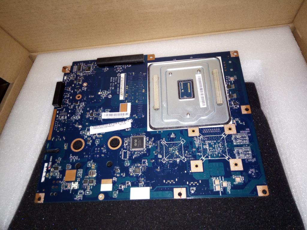 Lenovo C560 Nok W/Hdmi Uma Mb - 90005364