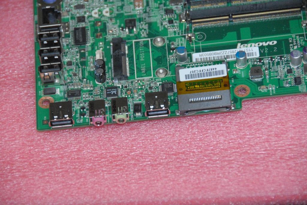 Lenovo Mb C200 I D525 Integrated Grap - 11012857