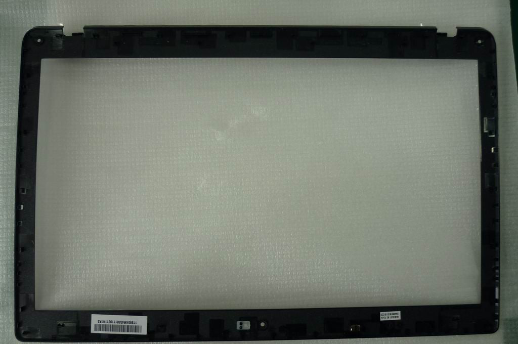 Lenovo 31049306 Lcd Bezel Lz57 W Camera Hole