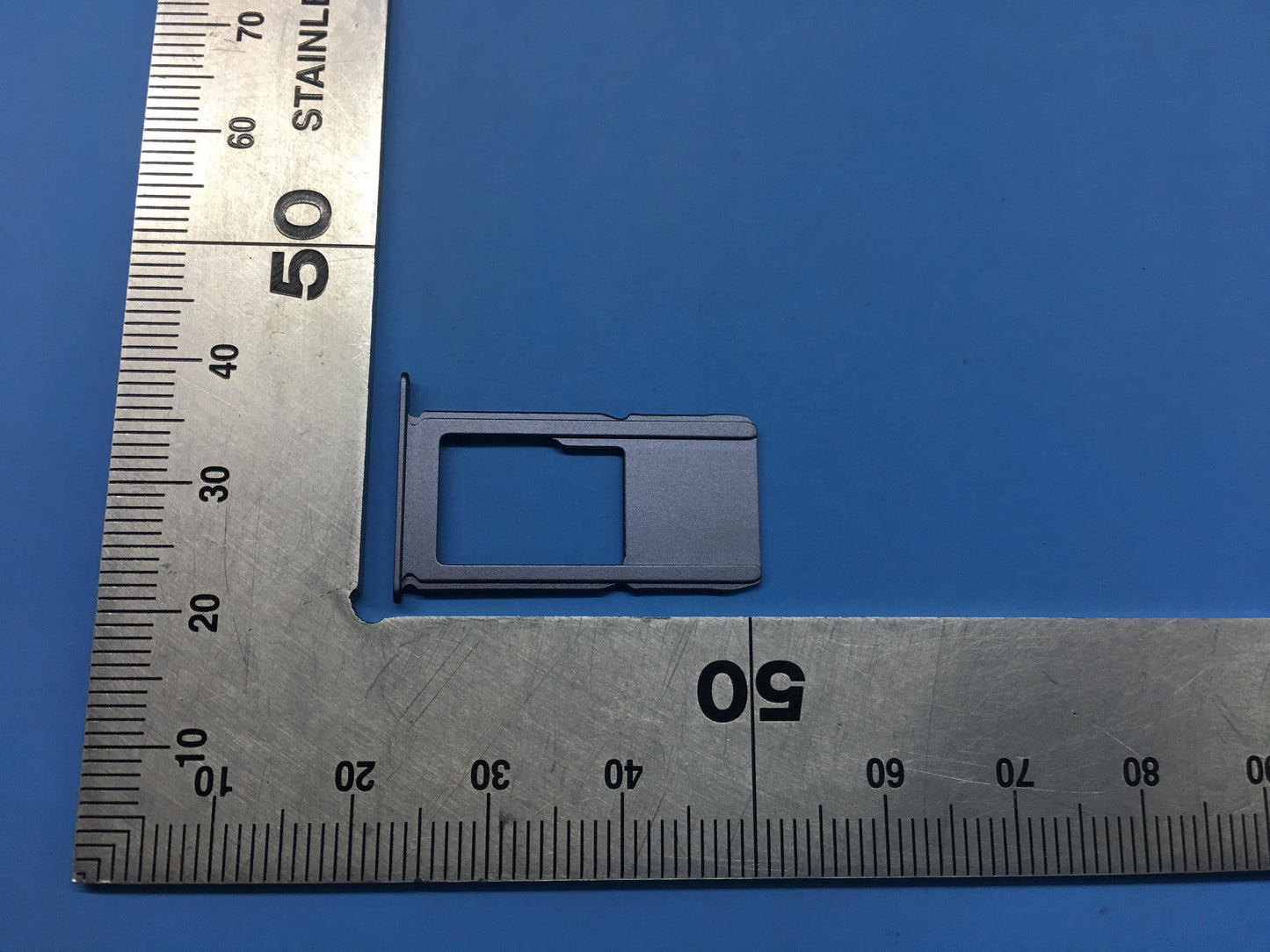 Lenovo Tb-J706F Sd Tray_Gr And*Hq2380 - 5M88C17562