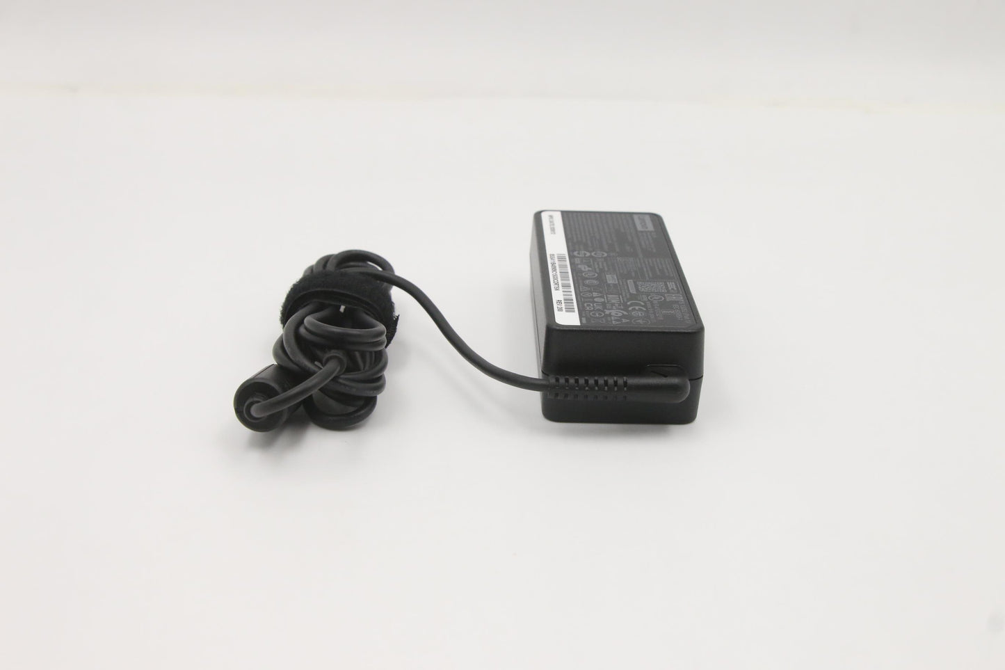 Lenovo (5A10V03250) AC Adapter, Rectangle, 65W, 3P, Black