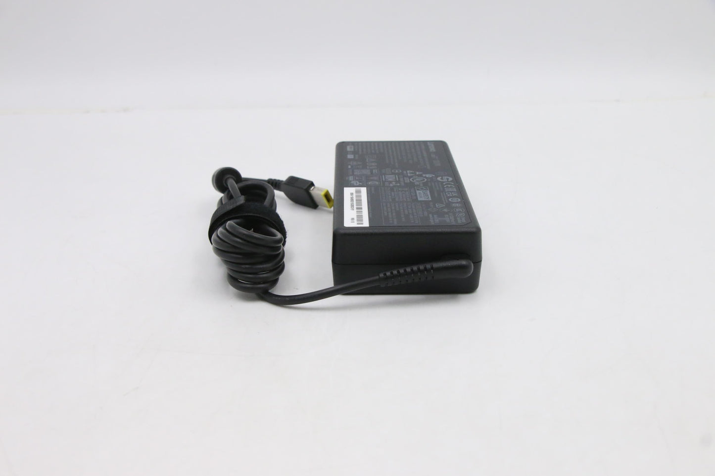 Lenovo (5A10V03252) 120W AC Adapter, 3-Prong, Rectangle, Black