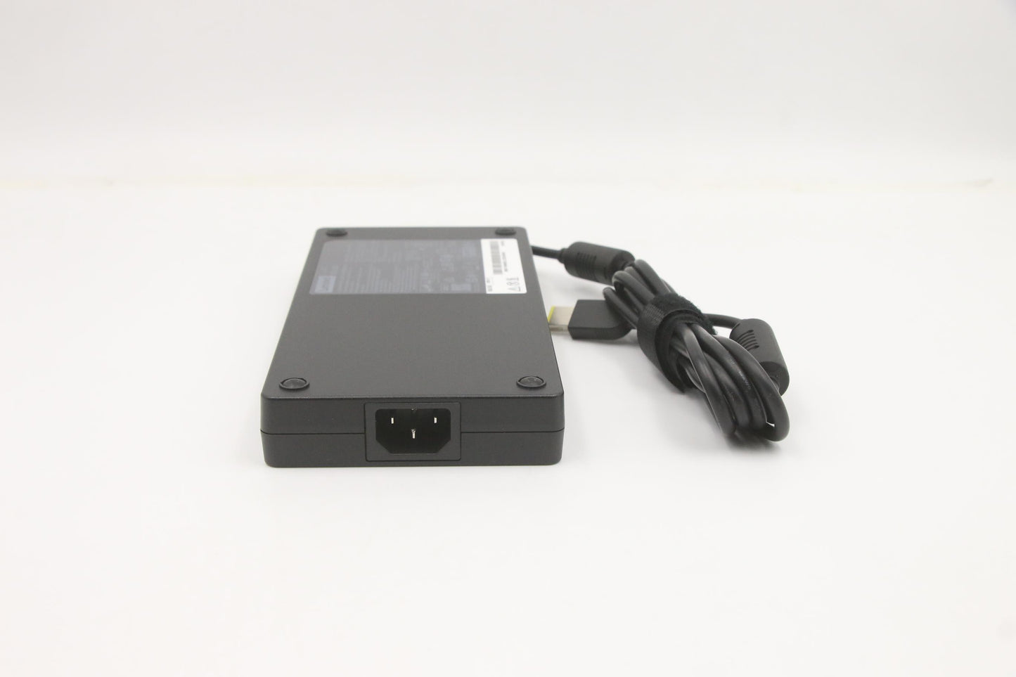 Lenovo (5A10V03256) AC Adapter, Rectangle, 230W, 3-prong, Black