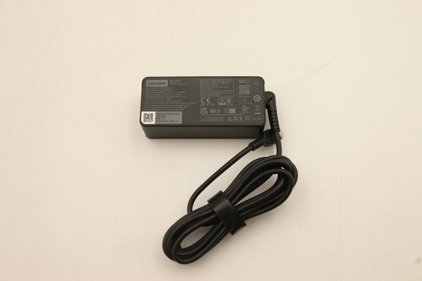 Lenovo (5A10W86245) AC Adapter Type-C 45W, 2P, Black