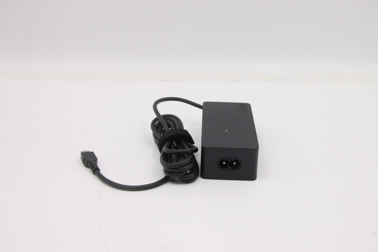 Lenovo (5A10W86253) AC Adapter, Type-C, 65W, 2-Pin, Black