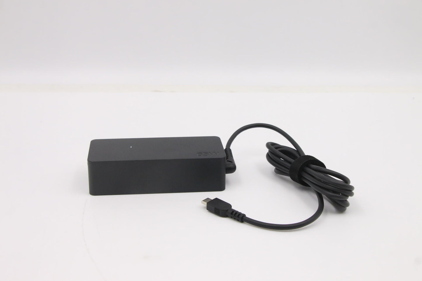 Lenovo (5A10W86253) AC Adapter, Type-C, 65W, 2-Pin, Black