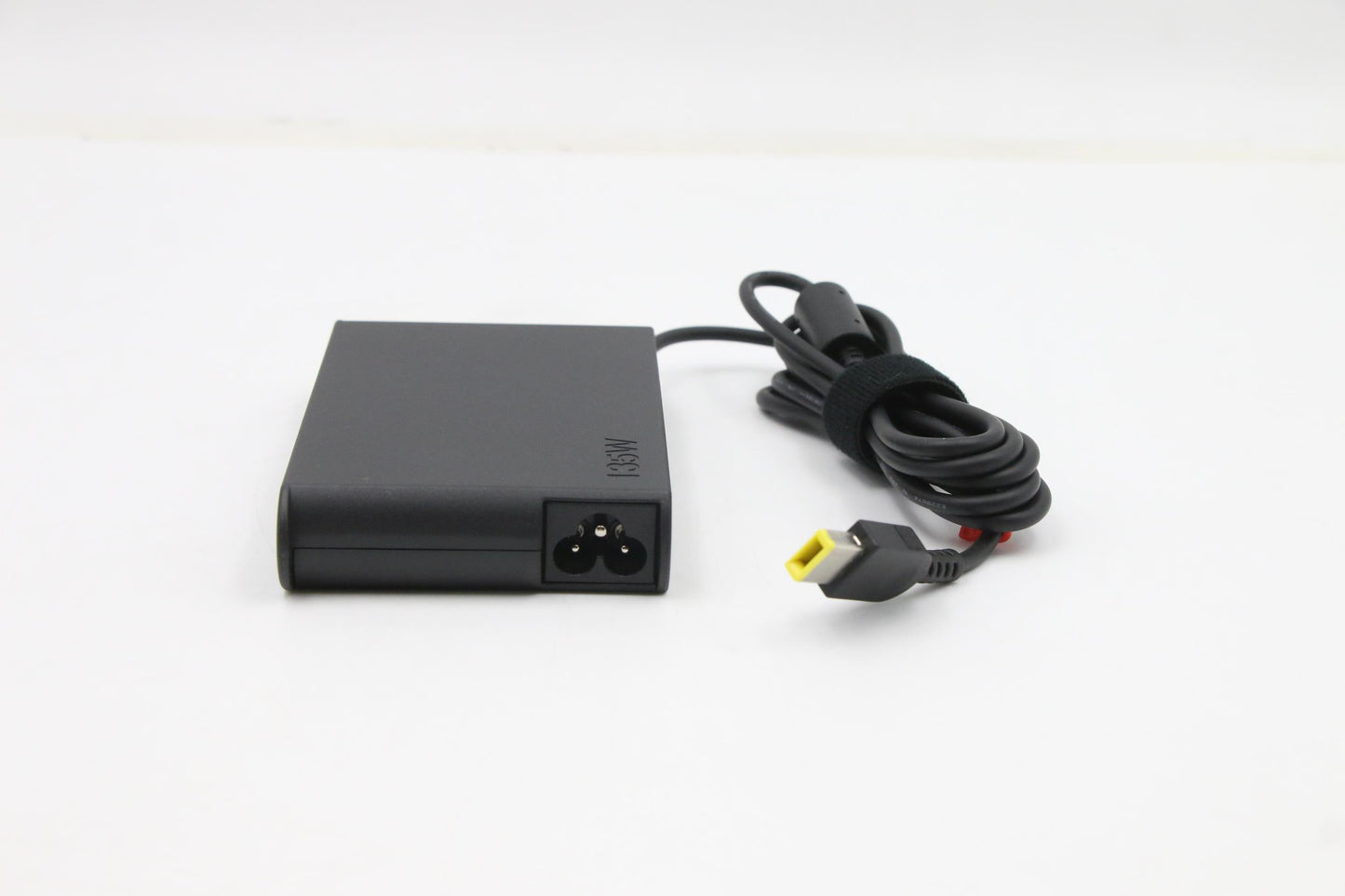 Lenovo (5A10W86257) AC Adapter, Rectangle, 135W, 3-Pin, Black