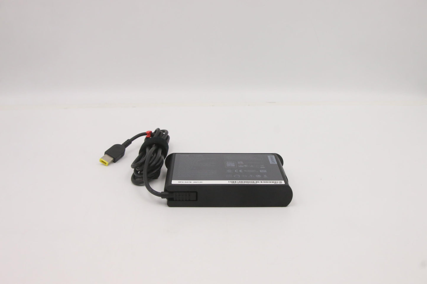 Lenovo (5A10W86258) Type-C AC Adapter, 135W, 2P, Black