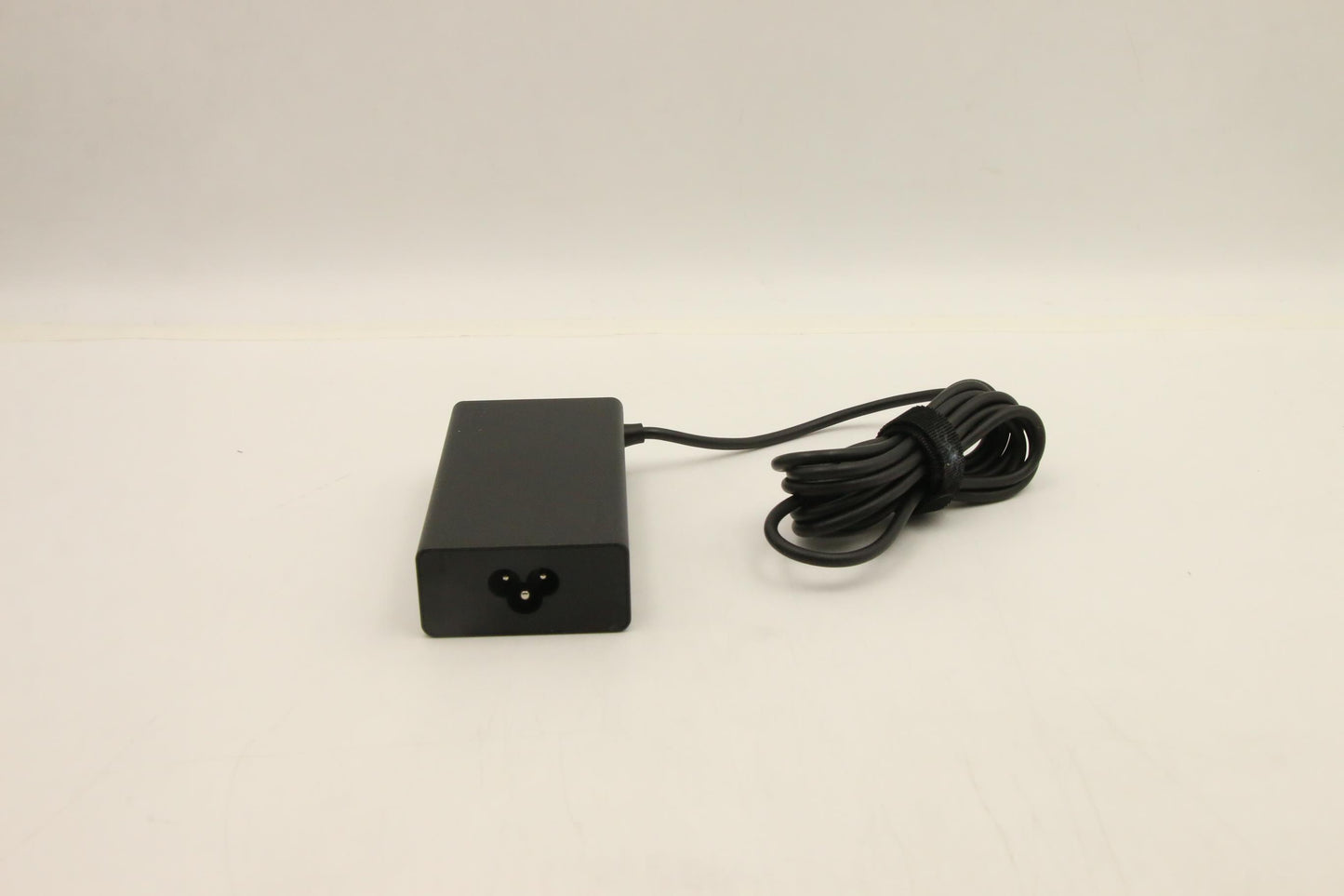 Lenovo (5A11D52398) 100W Type-C AC Adapter, 3-Pin, Black