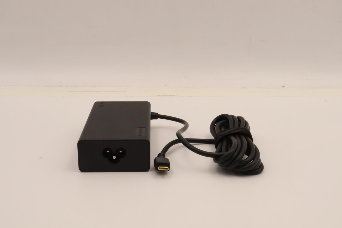 Lenovo (5A11D52402) Type-C AC Adapter, 100W, 3-Prong, Black