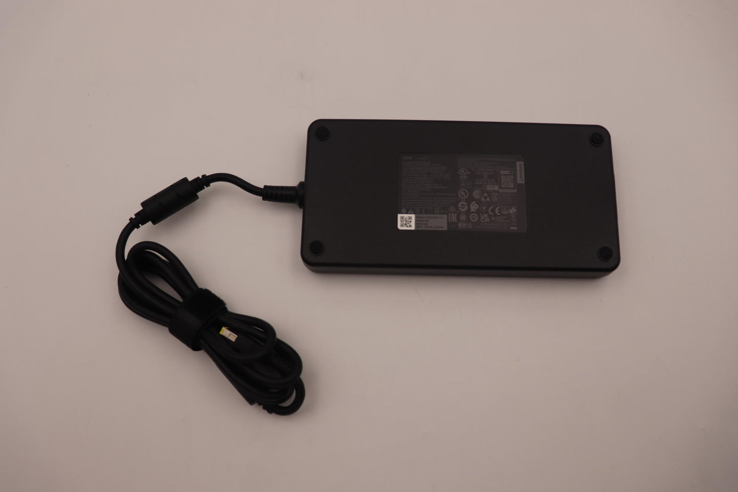 Lenovo Ac_Adapter 230W,3P,Ww,Chy - 5A11F20726