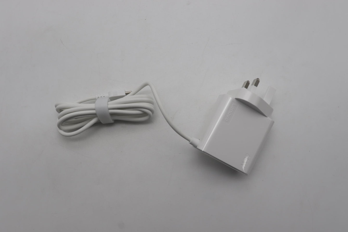 Lenovo Acadapter Pd,65W,201595V,2P,Uk - 5A11G77382