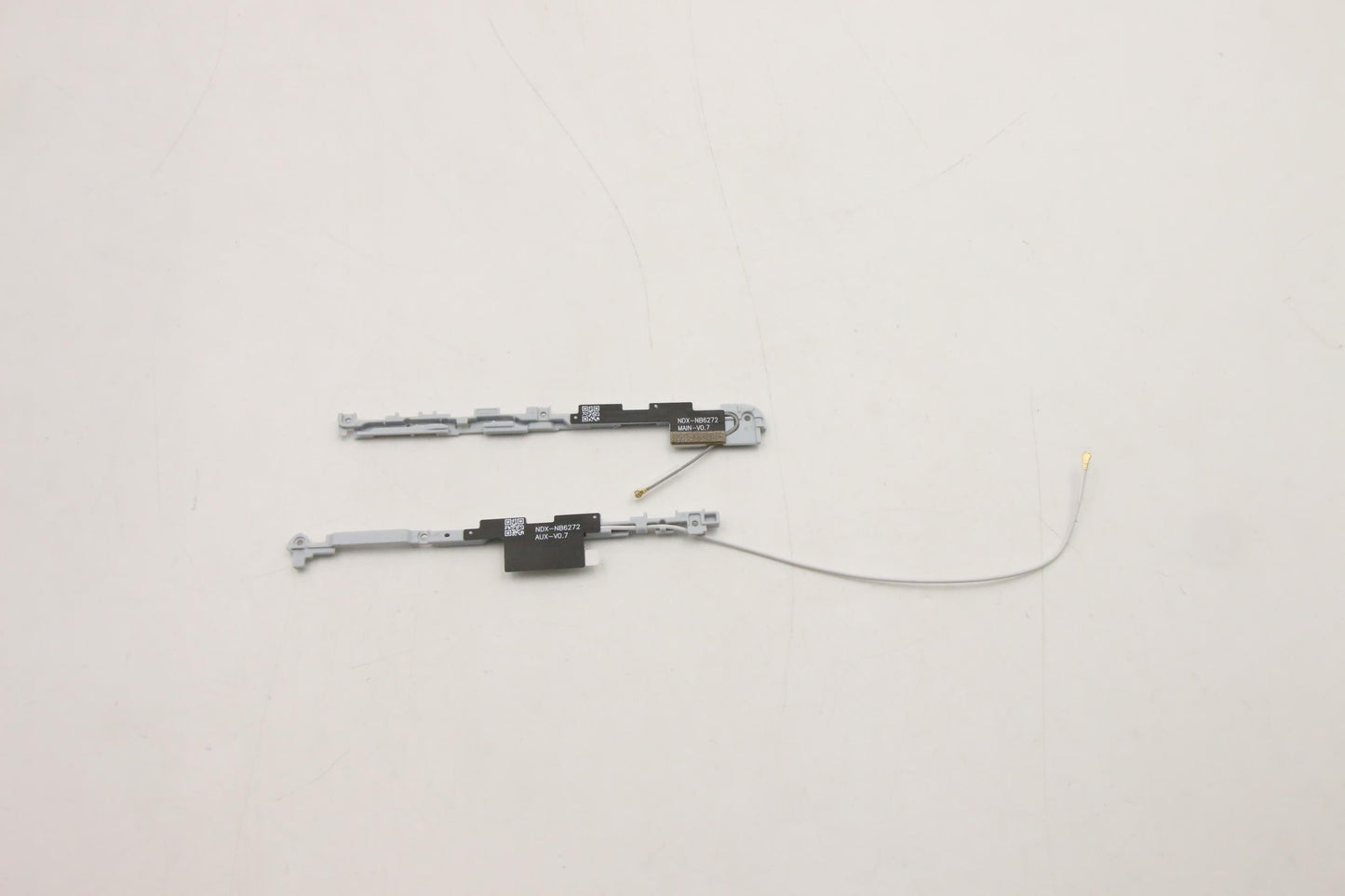 Lenovo Antenna Antenna H 82T6 Main+Au - 5A30S36077