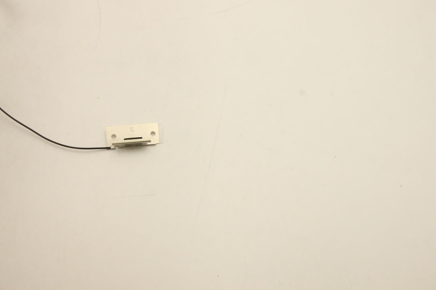 Lenovo Antenna Fru,17L Re Ant_Lux - 5A30W89232