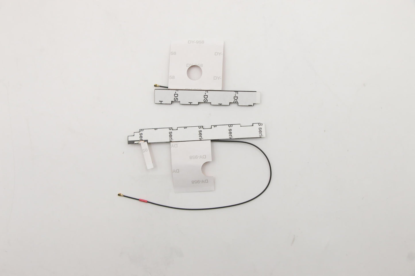 Lenovo WWAN Antenna Cable Main and Aux, WNC - 5A30Z88147