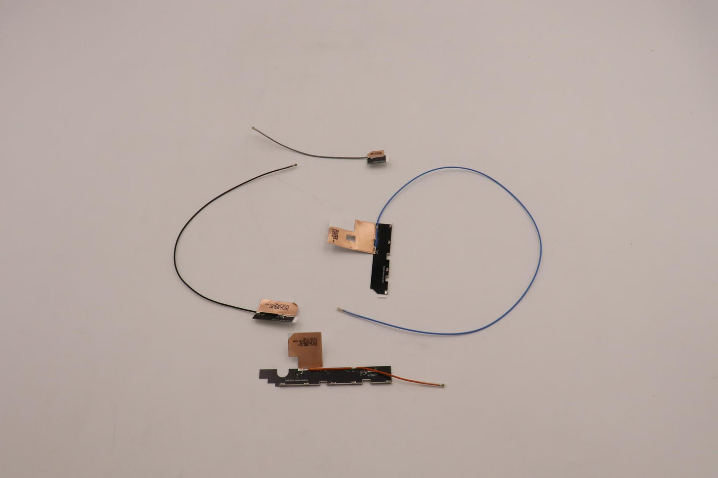 Lenovo Antenna Fru Antenna For Wlanww - 5A30Z88199