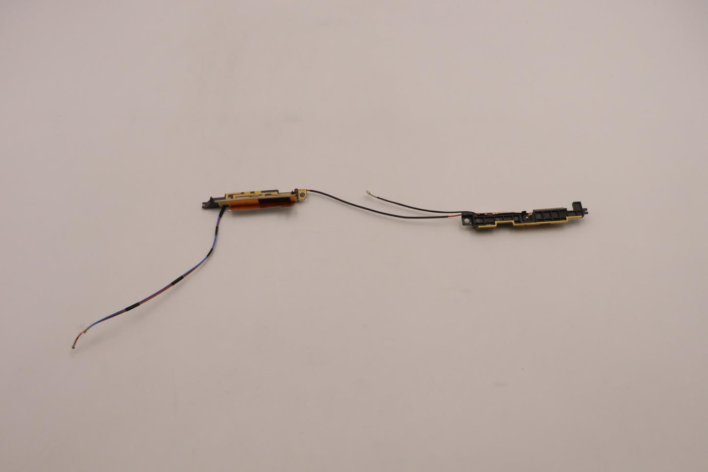 Lenovo Antenna Fru Antenna Griffin Ww - 5A30Z88217