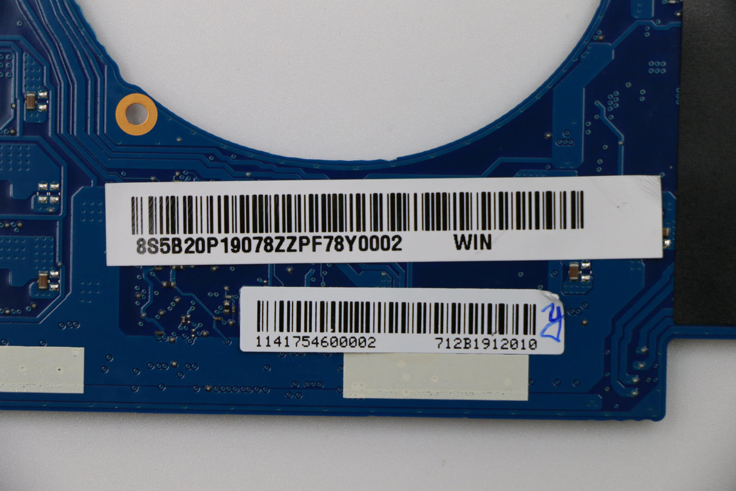Lenovo Mb L 81A8 Wini57200Uuma4Gfpfhd - 5B20P19078