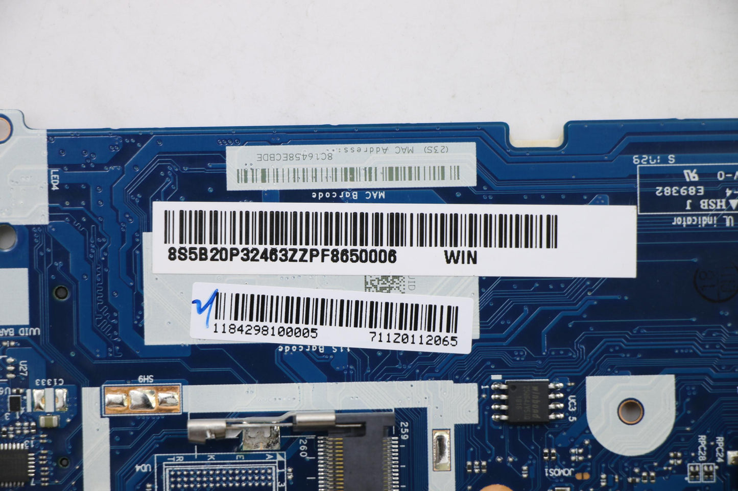 Lenovo Mbl80Yei77500Uhrm 2Gnrnfpoptwi - 5B20P32463