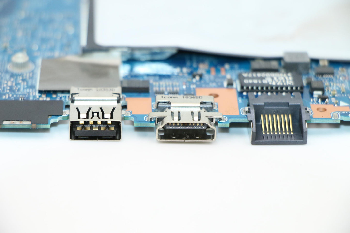 Lenovo System Board Planar Motherboar - 5B20R33557