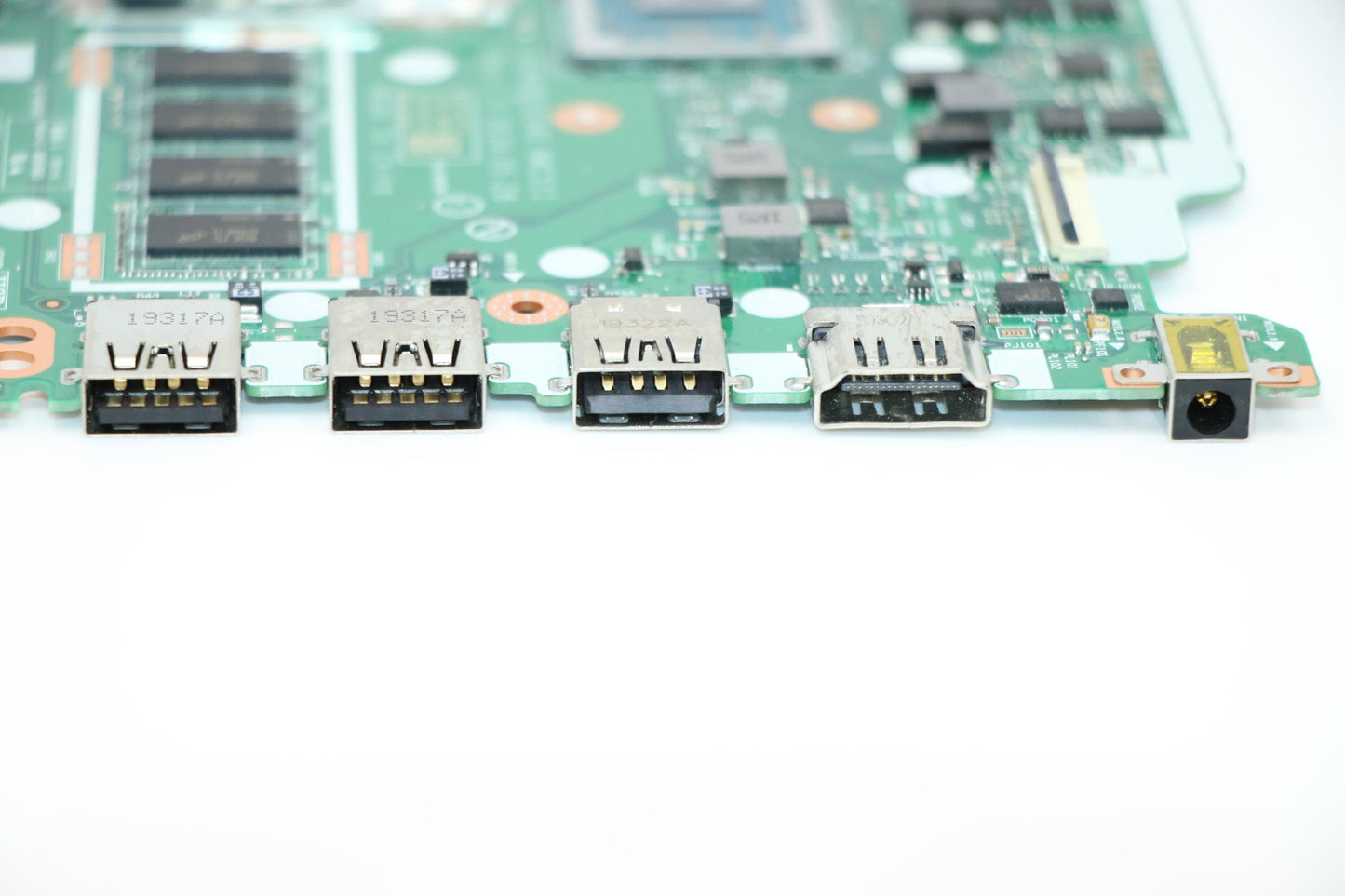 Lenovo Mb Nmc511 R33200U Uma D4G Blan - 5B20S42798