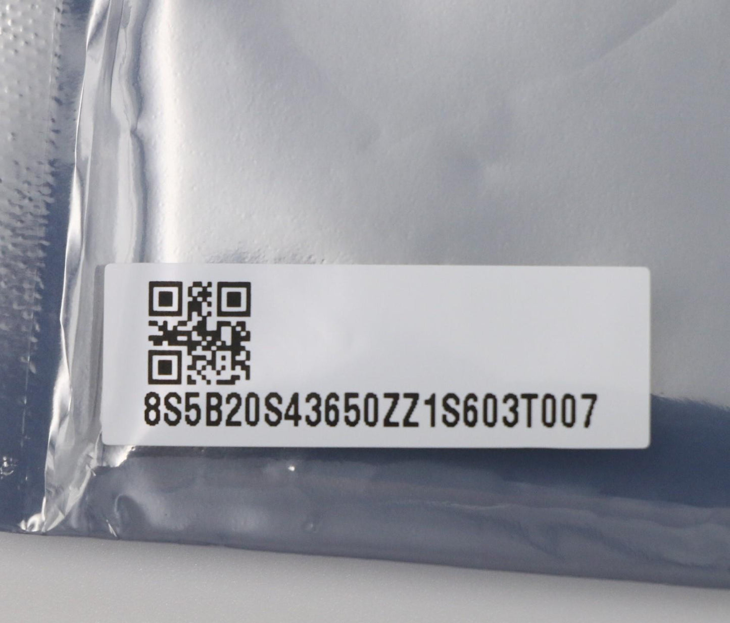 Lenovo Lvabmbcmli7-10510U 1.8G30V2D8P - 5B20S43650