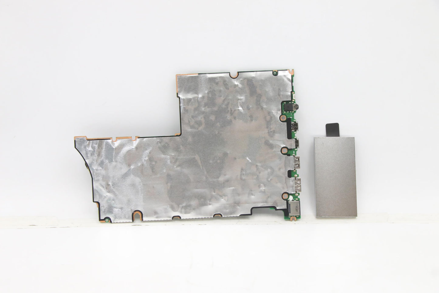 Lenovo Lvac Mb(I5-1035G7 1.2G M18 V2G - 5B20S43899