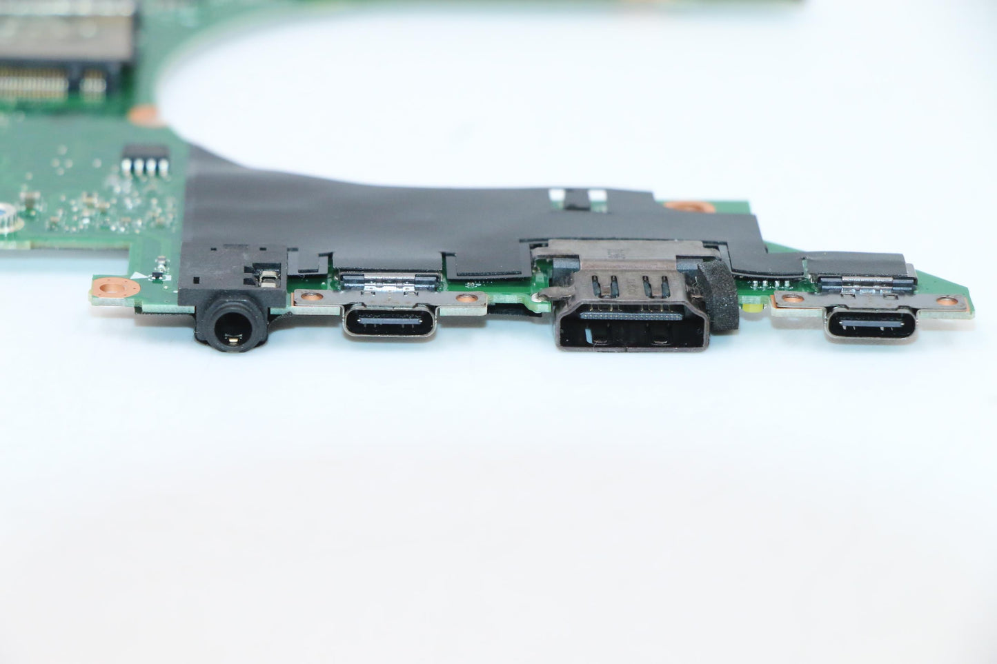 Lenovo Ls2Amb(Cpui7 1.3G/G5/V2G/D16G) - 5B20S43977