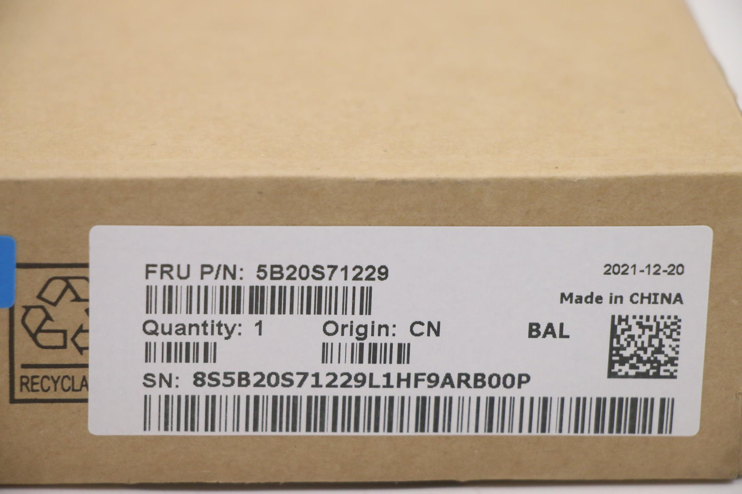 Lenovo Mb 3N81F5I37020Uwinr540 2G4Gne - 5B20S71229