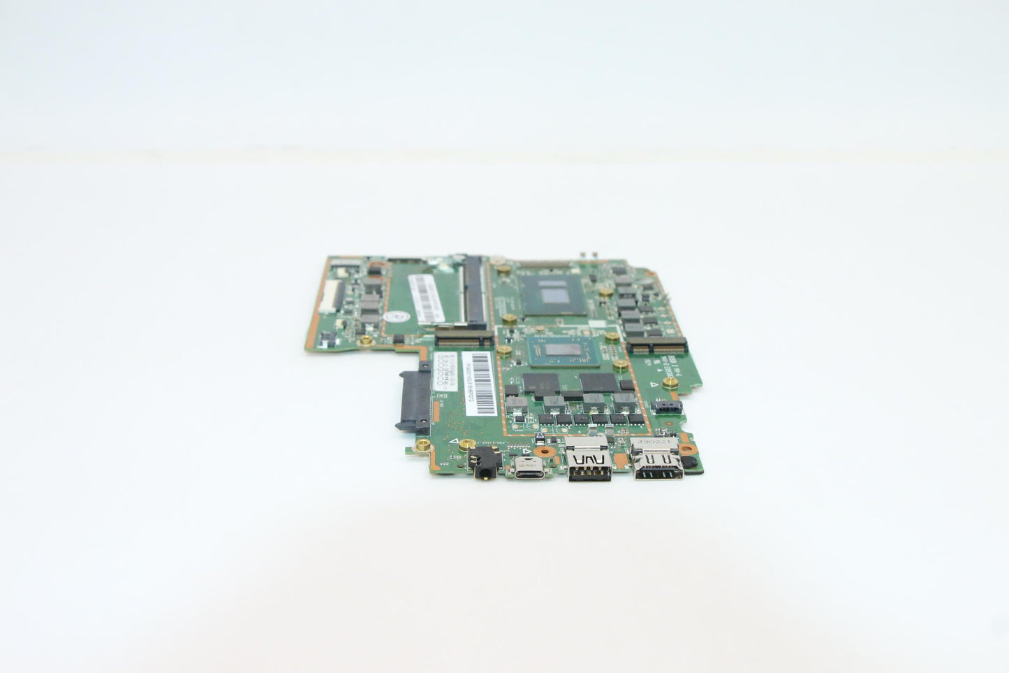 Lenovo Mb 3N81F5I58250Uwinr540 2G4Gne - 5B20S71240