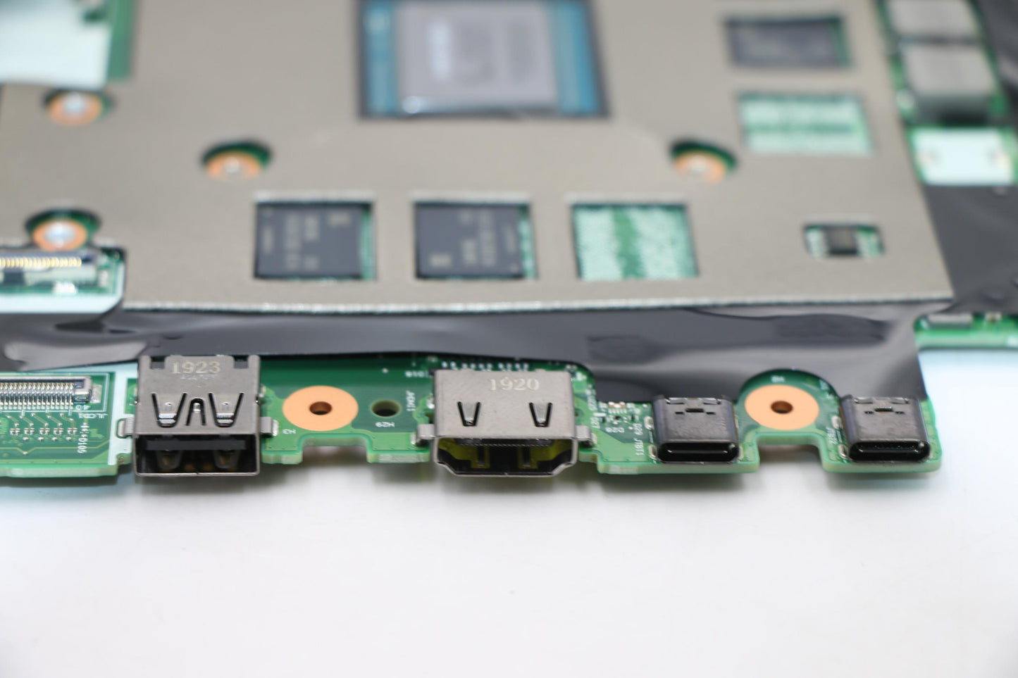 Lenovo Mb I7-9750H T3 6G Win Na N-Tpm - 5B20S72166