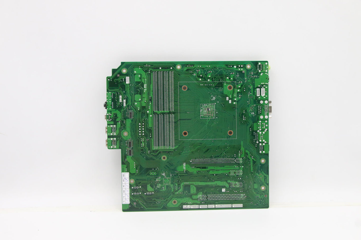 Lenovo Bdplanar Amd Vermeer Pro 565 W - 5B20U54731